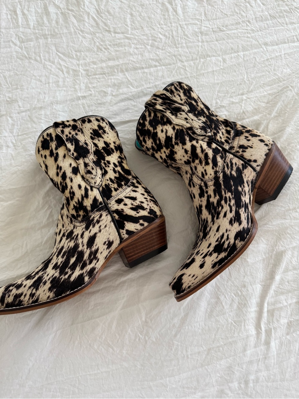 NWT MYRA Cow Bow Western Hairon Leather Booties - Picture 8 of 11